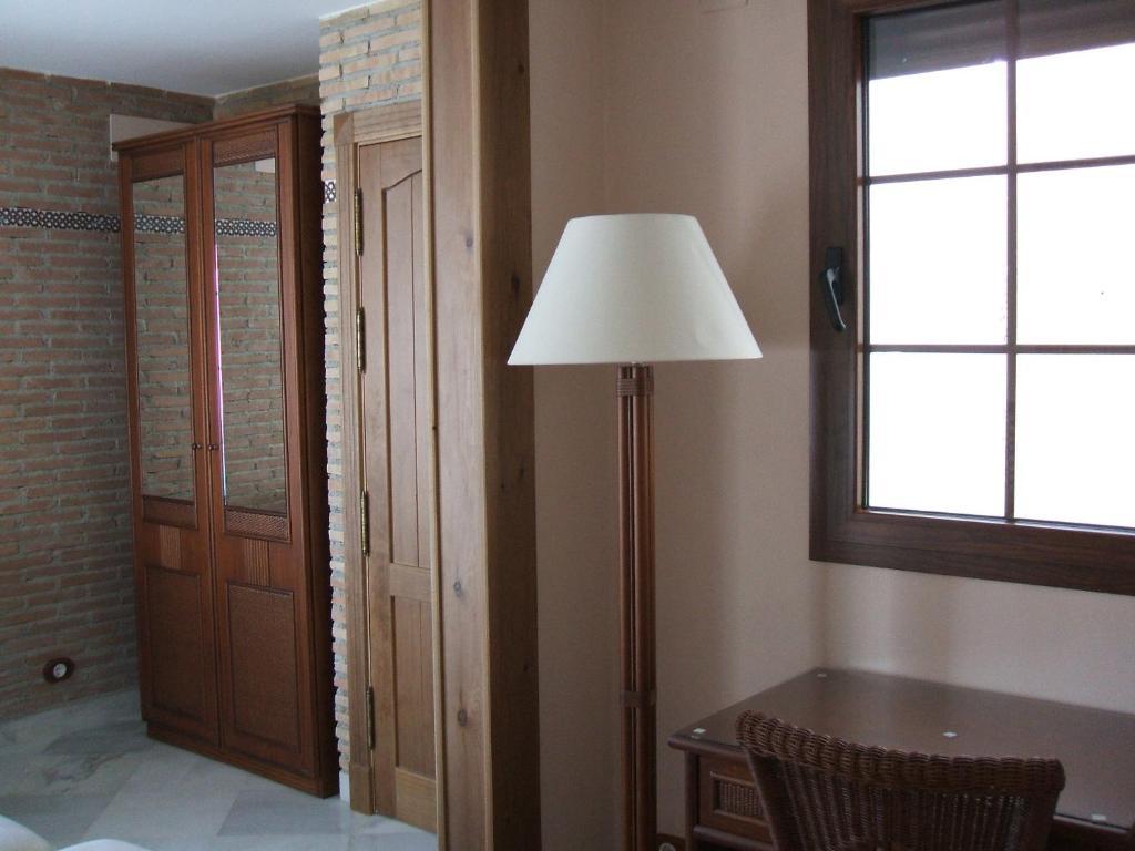 Vivienda Turistica Arabeluj Apartman Güéjar Sierra Szoba fotó